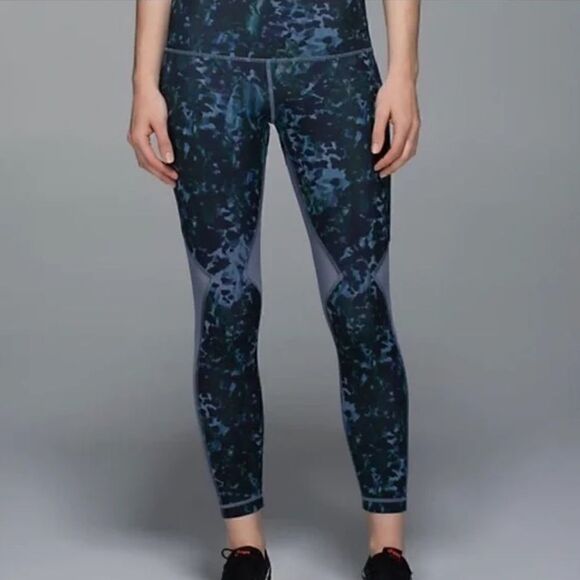 Lululemon Running In The City Mesh Panel Legging Blue Green Floral - Picture 1 of 12